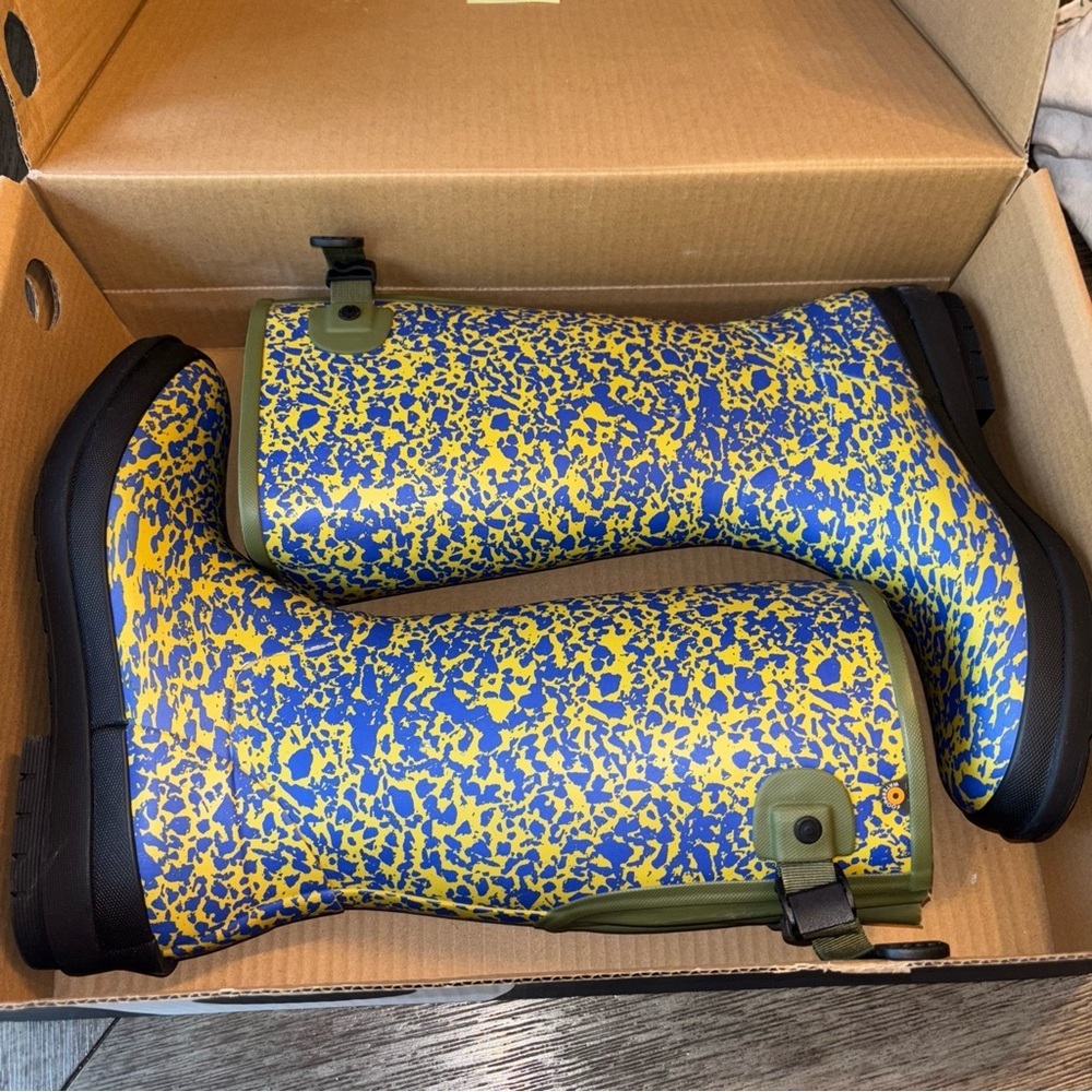 BOGS Tall Boots NIB NWT - image 8